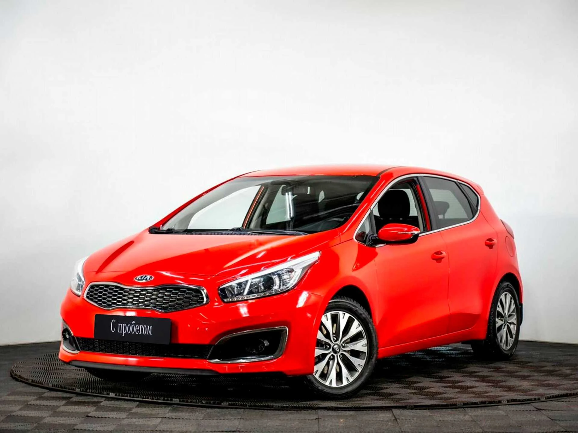 KIA CEED, Красный, 2018, Автоматическая, 130 л.с., цена от 1 064 000 руб.