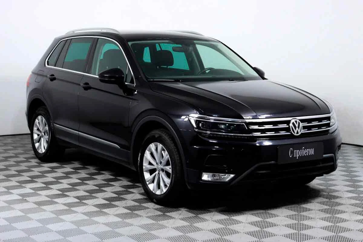 VOLKSWAGEN TIGUAN, Черный, 2017, Робот, 150 л.с., цена от 1 632 000 руб.