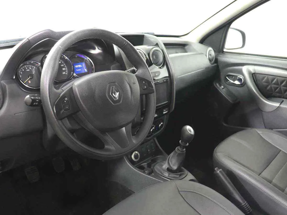 Renault Duster, Зеленый, 2017, Механическая, 90 л.с., цена от 1 320 000 руб.