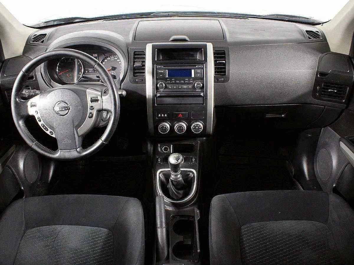 Nissan X-Trail, Серый, 2014, Механическая, 141 л.с., цена от 907 000 руб.