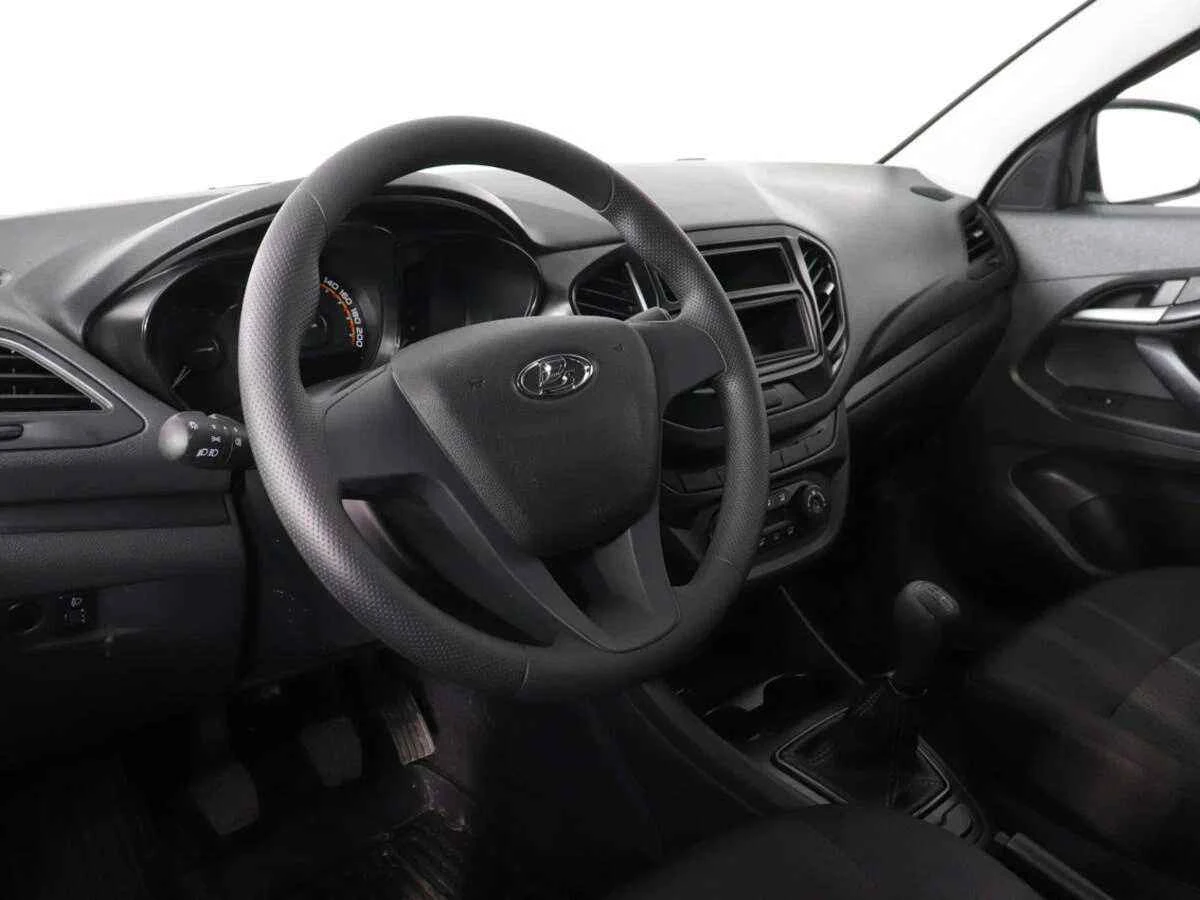 LADA Vesta, Серый, 2022, Механическая, 106 л.с., цена от 785 000 руб.