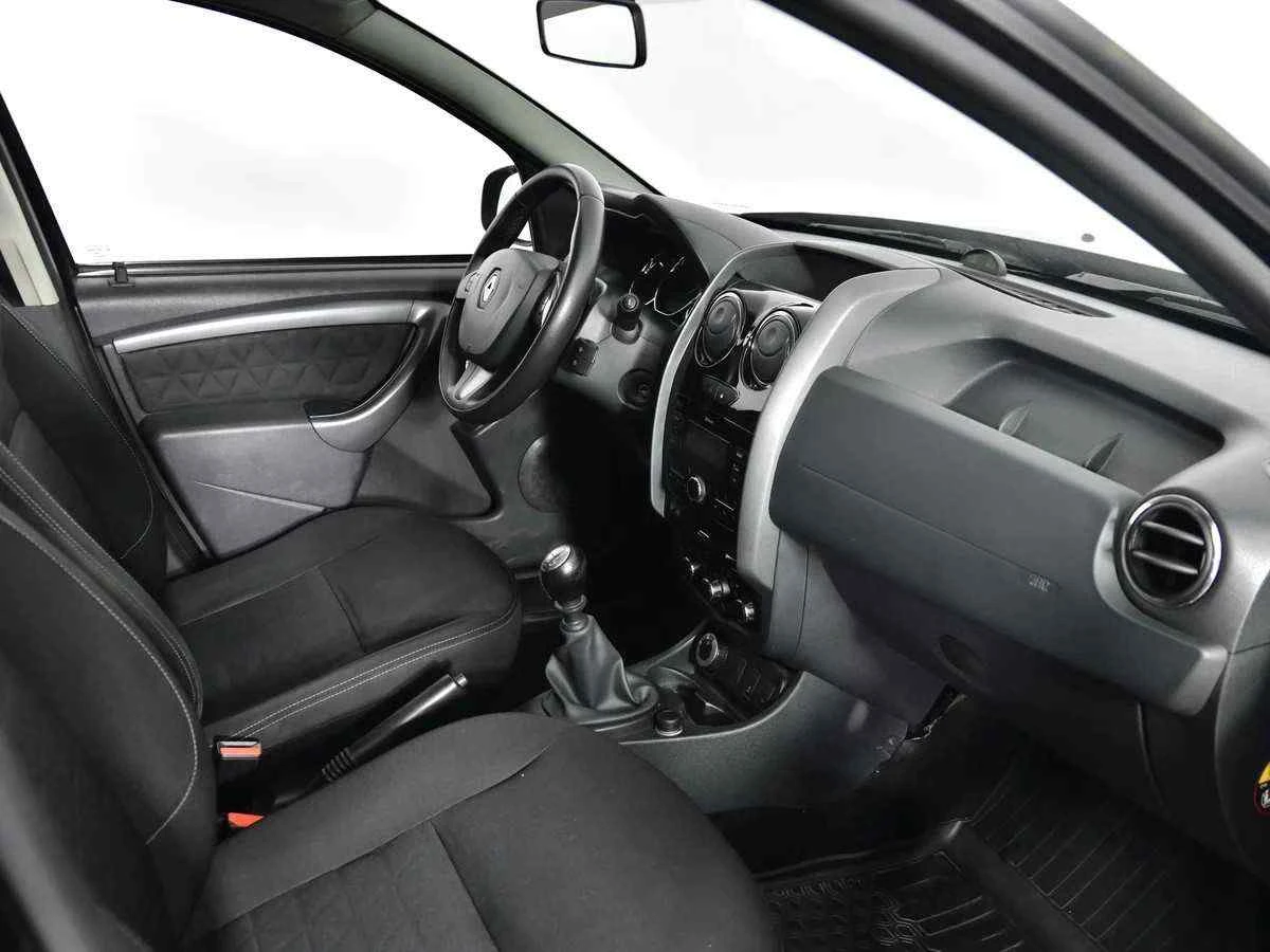 Renault Duster, Черный, 2017, Механическая, 109 л.с., цена от 1 016 000 руб.