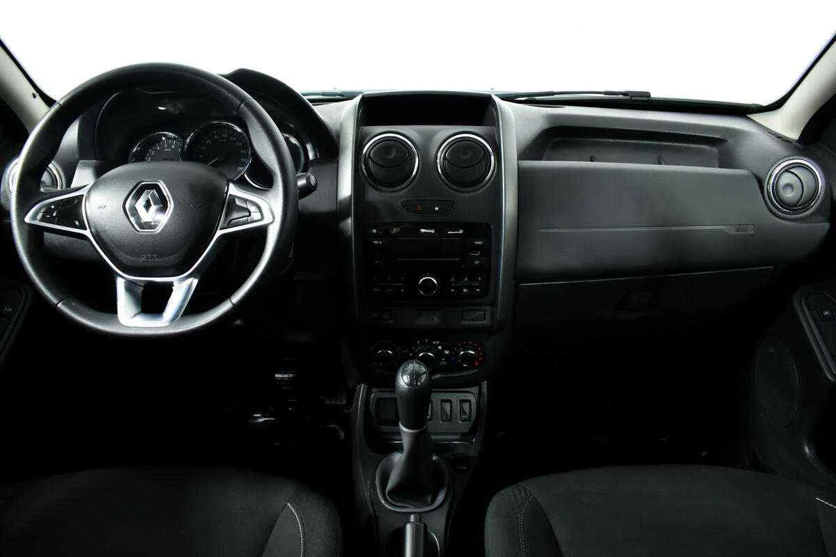 Renault Duster, Белый, 2017, Механическая, 114 л.с., цена от 826 000 руб.
