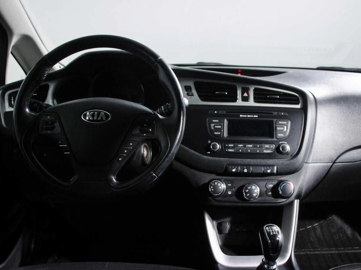 KIA CEED, Коричневый, 2015, Механическая, 100 л.с., цена от 600 000 руб.