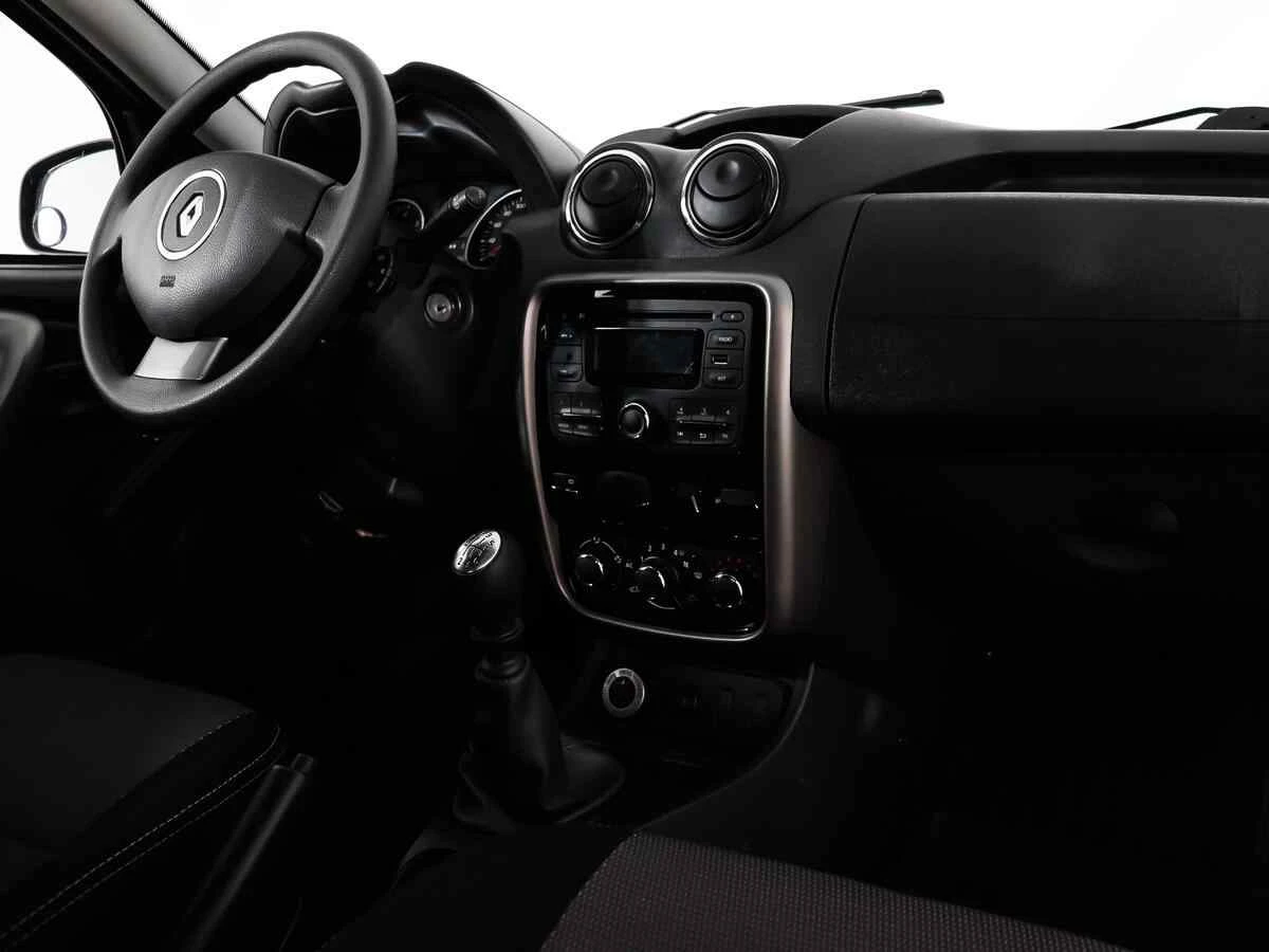 Renault Duster, Бежевый, 2014, Механическая, 102 л.с., цена от 876 000 руб.