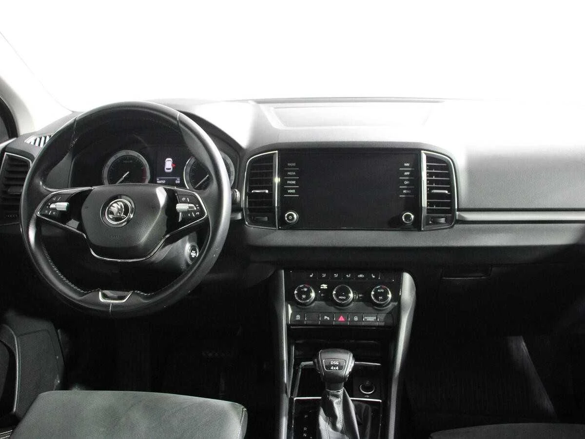 SKODA KAROQ, Белый, 2020, Робот, 150 л.с., цена от 1 227 200 руб.