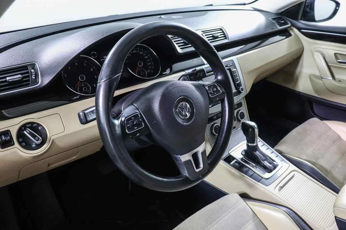 Volkswagen Passat CC, Черный, 2012, Робот, 210 л.с., цена от 700 000 руб.