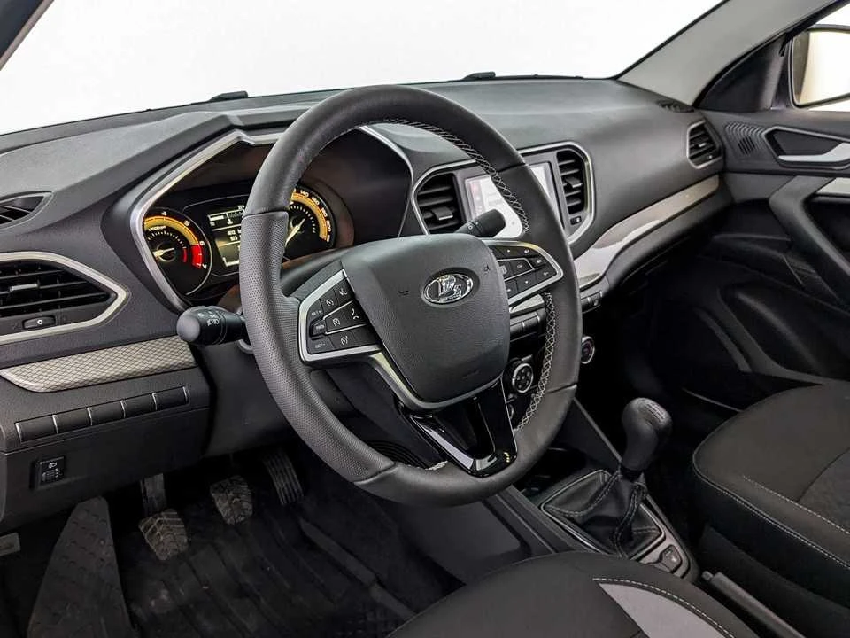 LADA VESTA, Белый, 2023, Механическая, 106 л.с., цена от 896 000 руб.