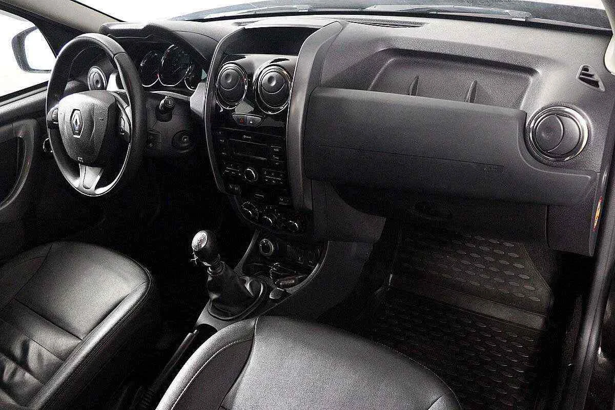 Renault Duster, Черный, 2017, Механическая, 143 л.с., цена от 1 096 000 руб.