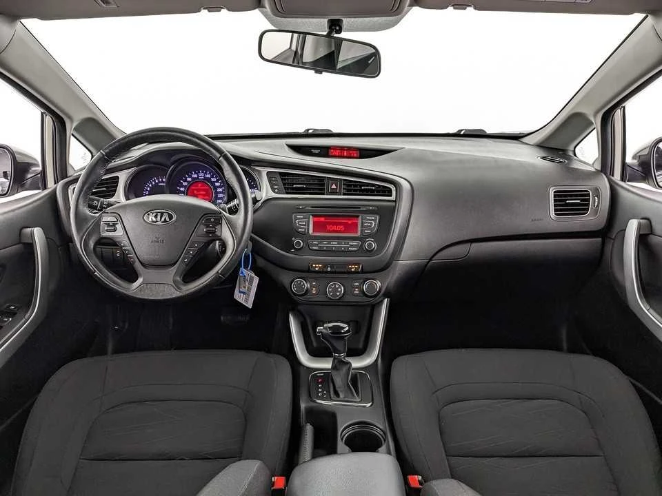 KIA CEED, Серебряный, 2016, Автоматическая, 130 л.с., цена от 1 024 000 руб.