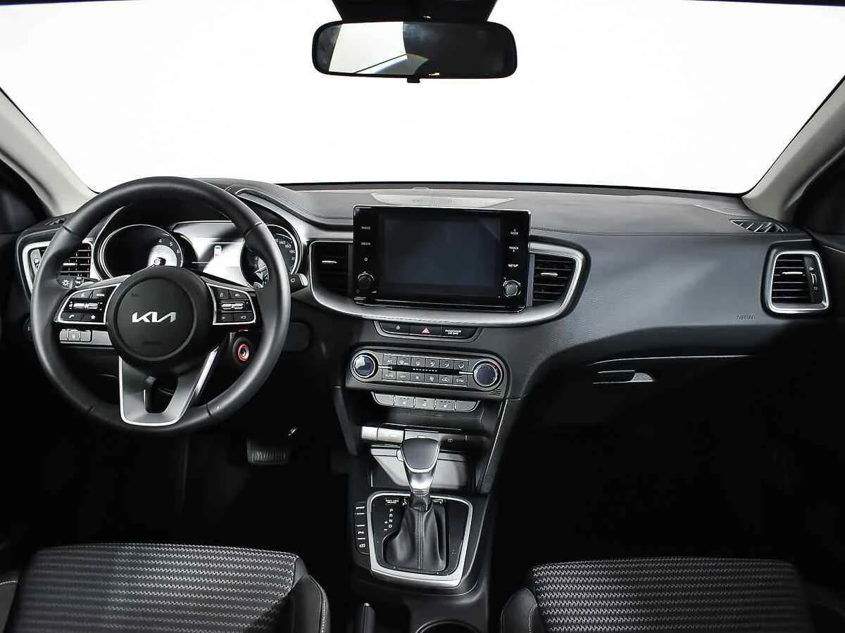 KIA Ceed, Серый, 2022, Автоматическая, 128 л.с., цена от 1 395 000 руб.