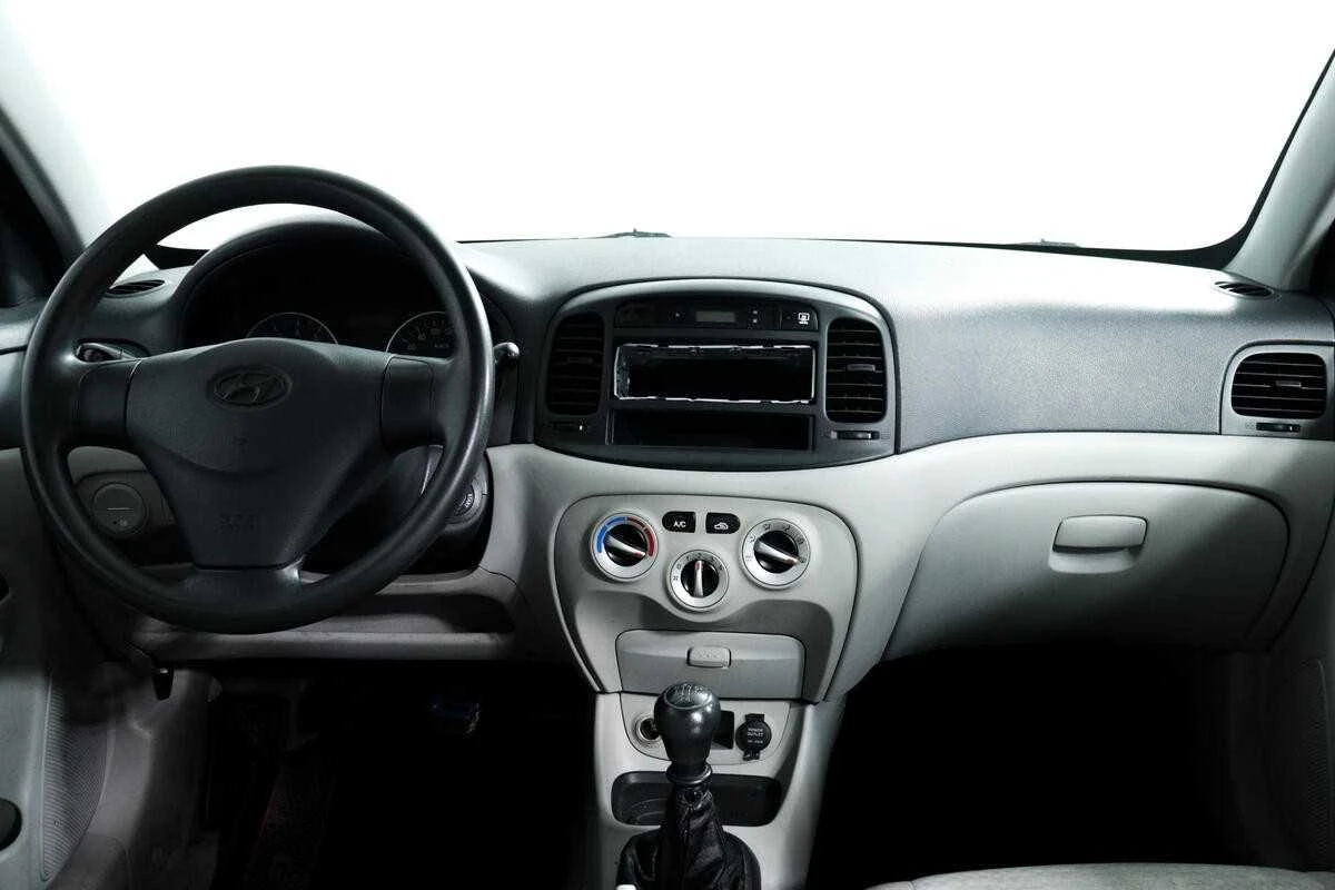 HYUNDAI VERNA, Черный, 2008, Механическая, 97 л.с., цена от 328 000 руб.