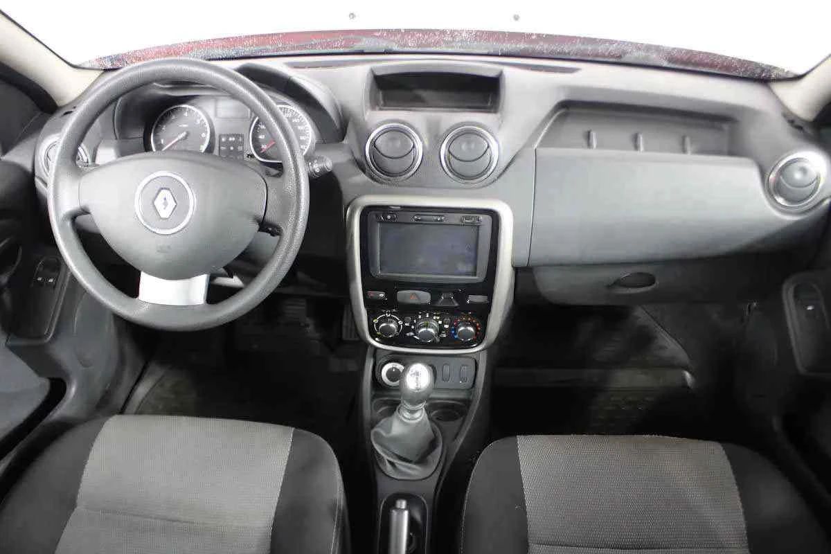 Renault Duster, Красный, 2013, Механическая, 135 л.с., цена от 546 000 руб.