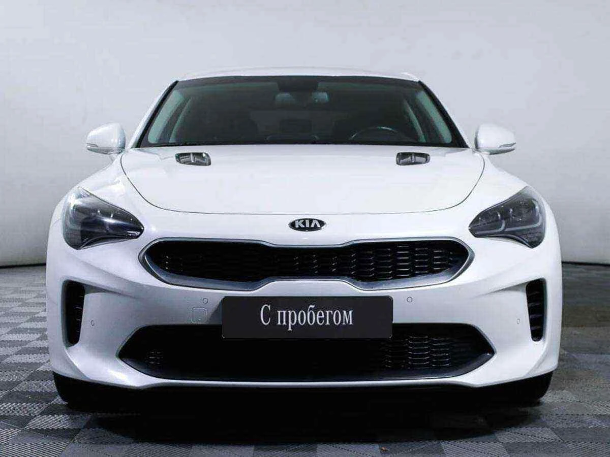 KIA Stinger, Белый, 2018, Автоматическая, 247 л.с., цена от 1 885 000 руб.