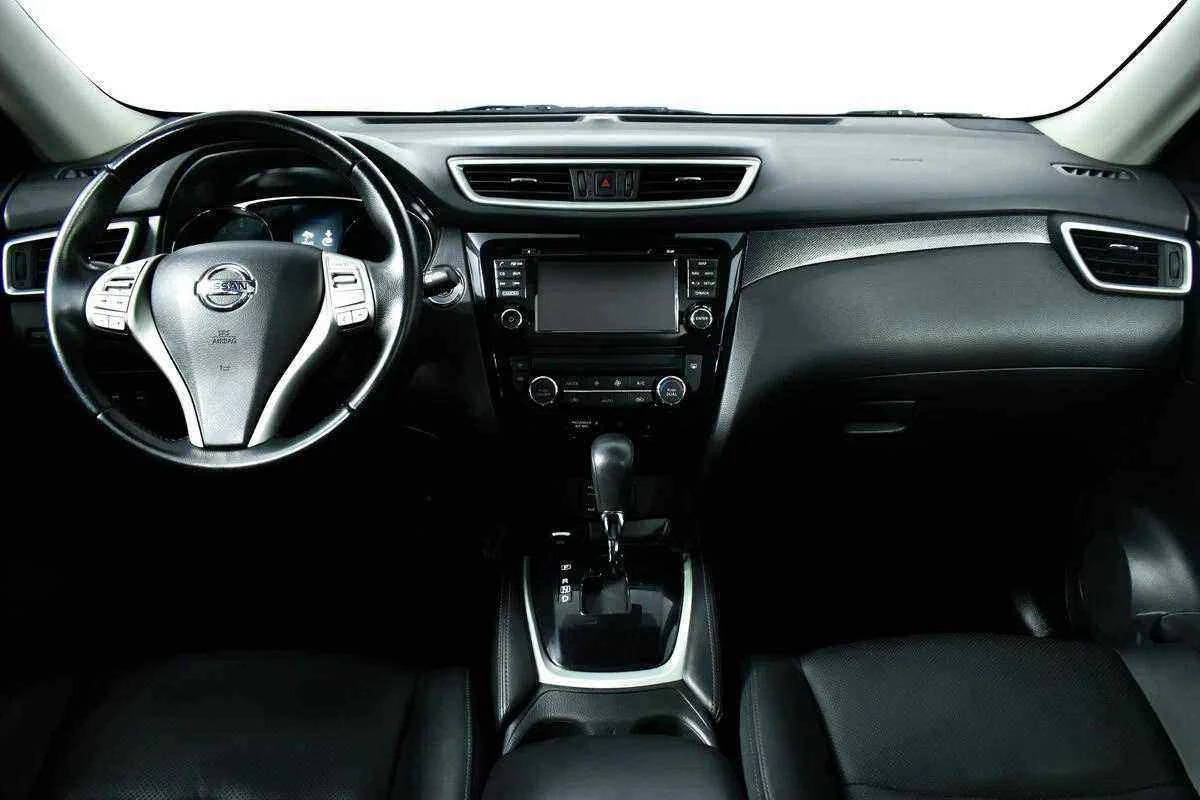 Nissan X-Trail, Черный, 2015, Вариатор, 144 л.с., цена от 1 083 000 руб.