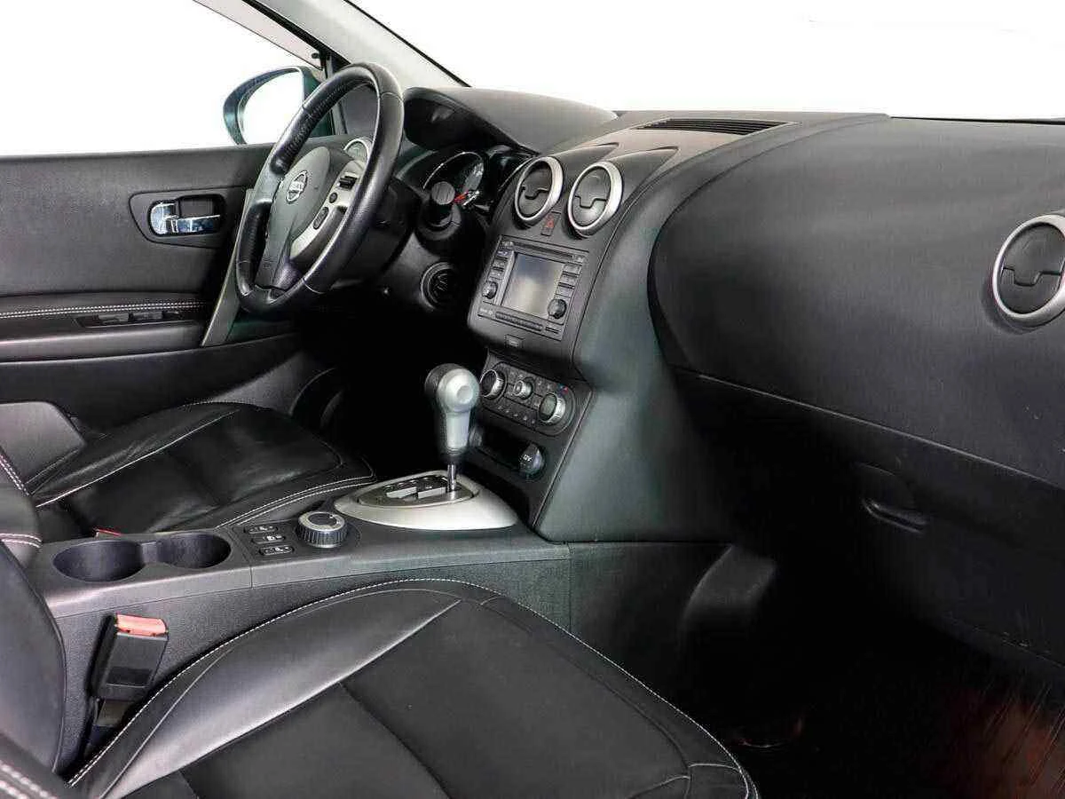 Nissan Qashqai, Бежевый, 2013, Вариатор, 141 л.с., цена от 841 000 руб.