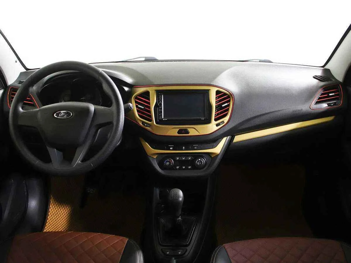 LADA Vesta, Серый, 2019, Механическая, 106 л.с., цена от 448 000 руб.