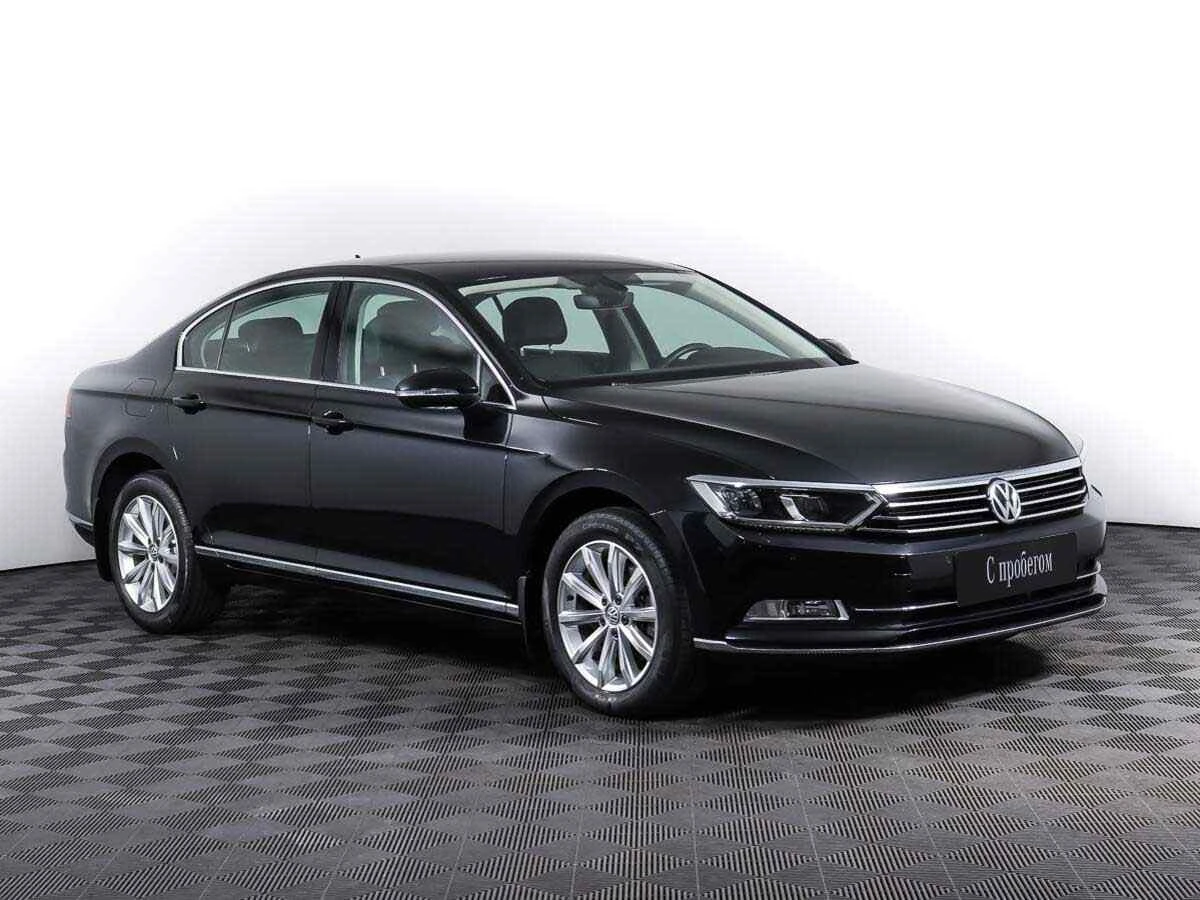 Volkswagen Passat, Черный, 2018, Робот, 180 л.с., цена от 1 390 000 руб.