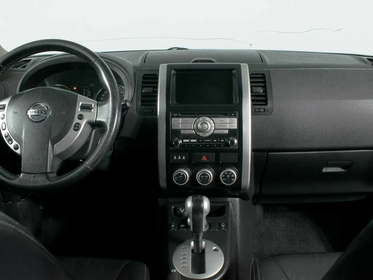 NISSAN X-TRAIL, Серый, 2011, Вариатор, 141 л.с., цена от 928 000 руб.