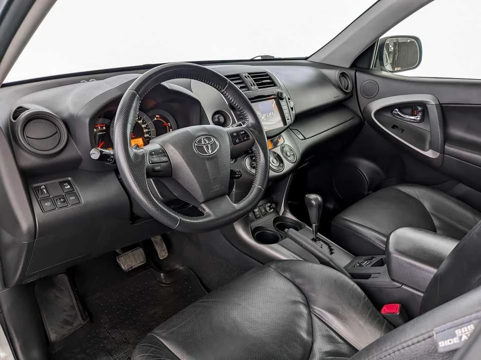 TOYOTA RAV4, Серебряный, 2010, Вариатор, 159 л.с., цена от 944 000 руб.