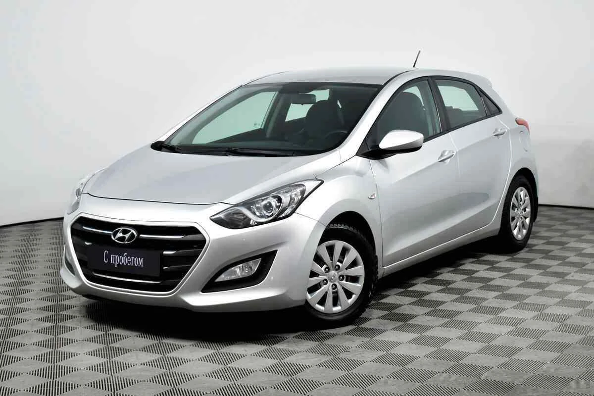 Hyundai i30, Серебряный, 2016, Автоматическая, 130 л.с., цена от 725 000 руб.