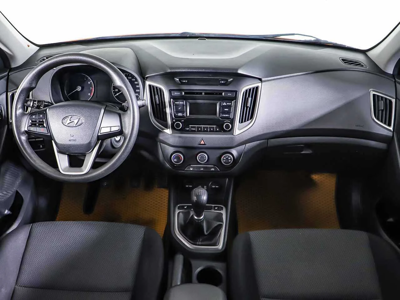 HYUNDAI CRETA, Оранжевый, 2018, Механическая, 123 л.с., цена от 872 000 руб.