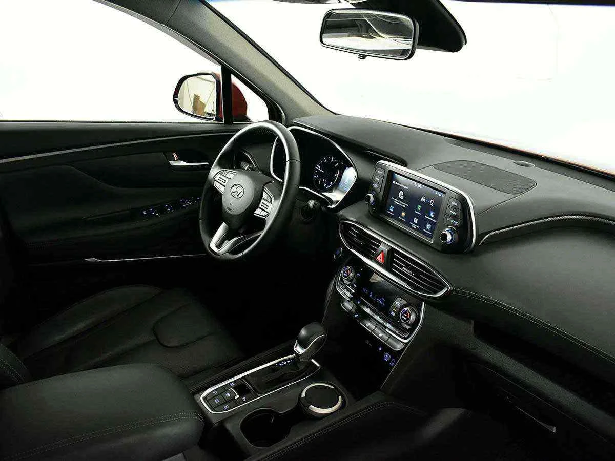 Hyundai Santa Fe, Красный, 2019, Автоматическая, 200 л.с., цена от 2 382 000 руб.