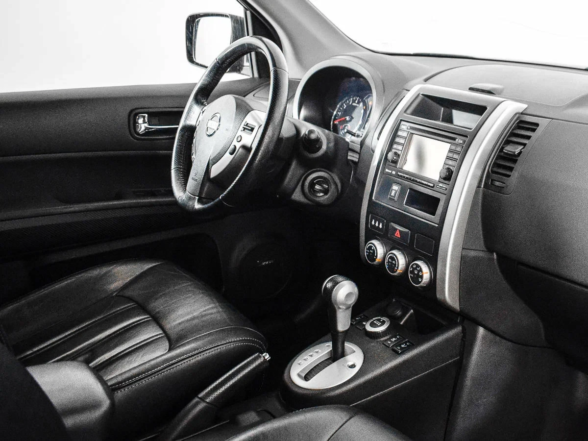 Nissan X-Trail, Черный, 2012, Вариатор, 141 л.с., цена от 677 500 руб.