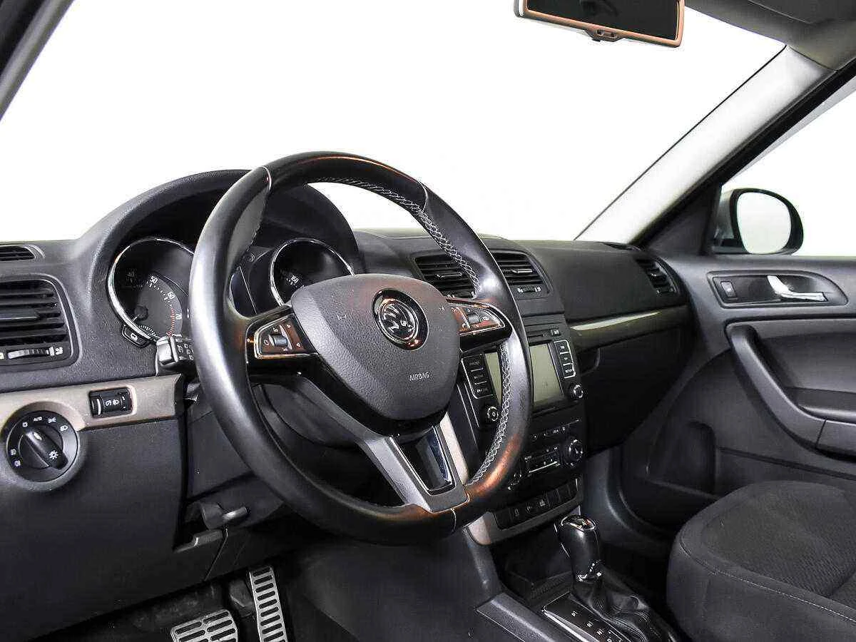 Skoda Yeti, Серый, 2014, Робот, 152 л.с., цена от 580 000 руб.