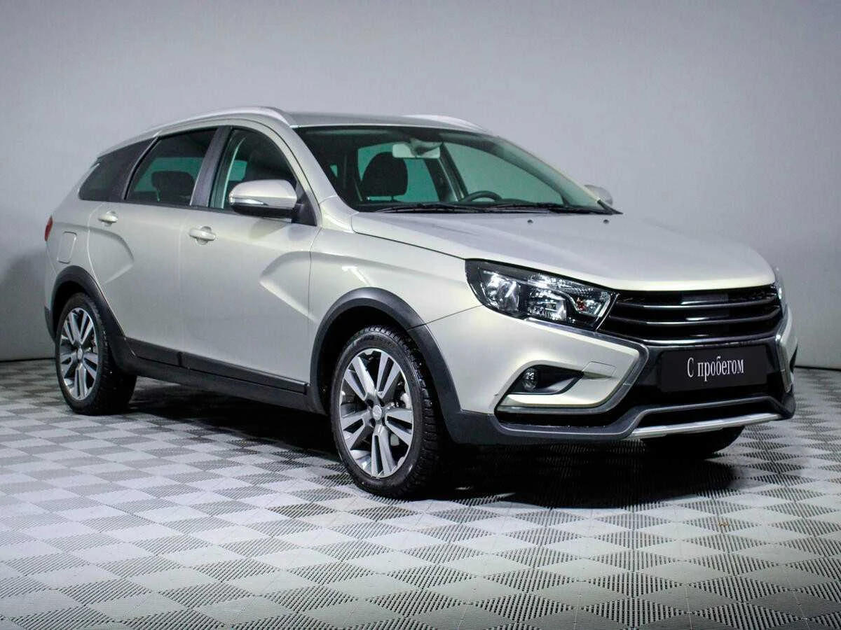LADA VESTA, Бежевый, 2017, Робот, 122 л.с., цена от 712 000 руб.
