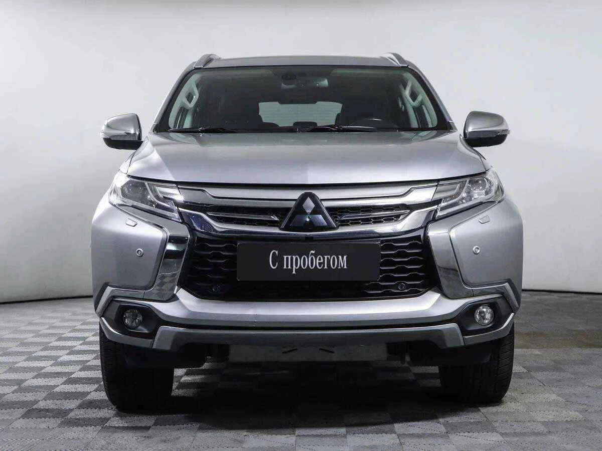 Mitsubishi Pajero Sport, Серебряный, 2018, Автоматическая, 181 л.с., цена от 2 471 500 руб.