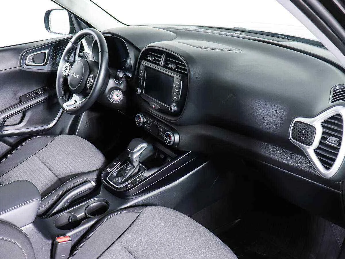 KIA Soul, Черный, 2022, Автоматическая, 123 л.с., цена от 1 688 000 руб.