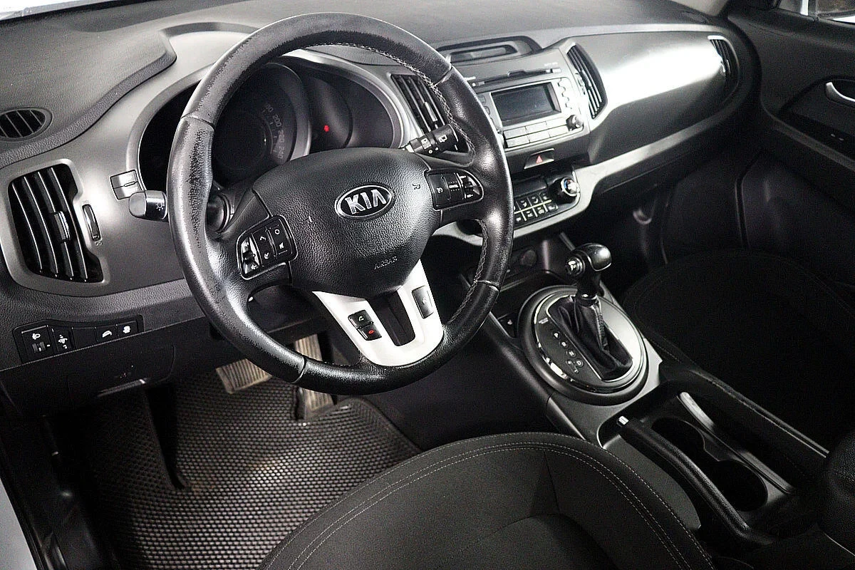 KIA Sportage, Белый, 2013, Автоматическая, 150 л.с., цена от 897 900 руб.