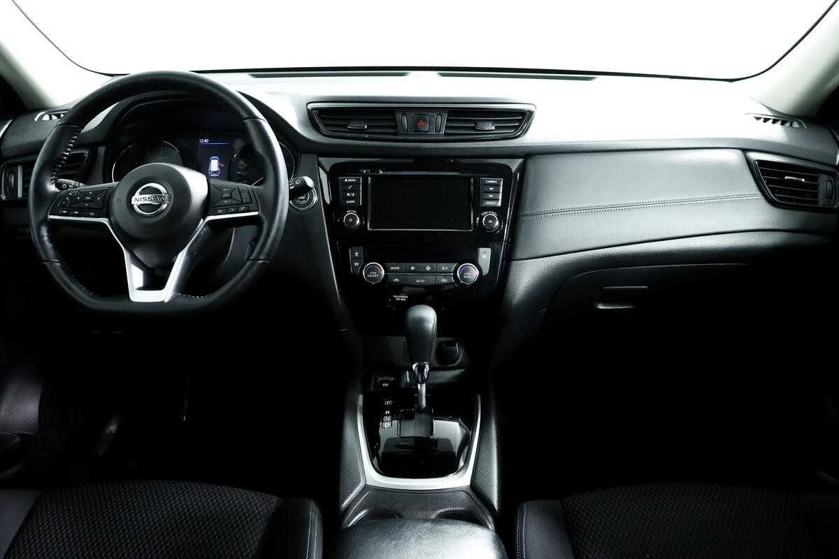 NISSAN X-TRAIL, Серебряный, 2022, Вариатор, 144 л.с., цена от 1 592 000 руб.