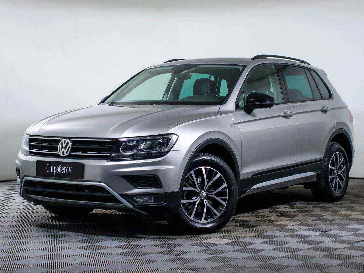 Volkswagen Tiguan, Серебряный, 2018, Робот, 150 л.с., цена от 1 584 000 руб.