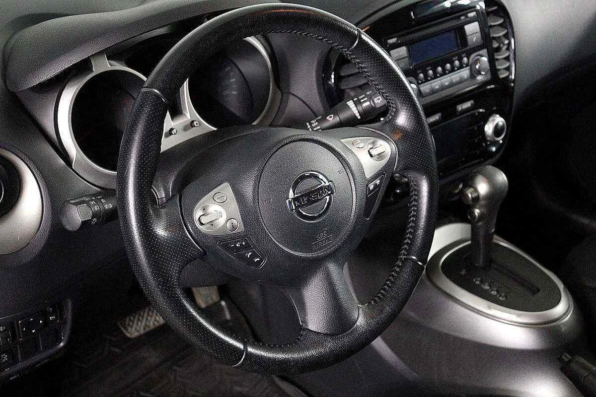 Nissan Juke, Черный, 2014, Вариатор, 117 л.с., цена от 870 000 руб.