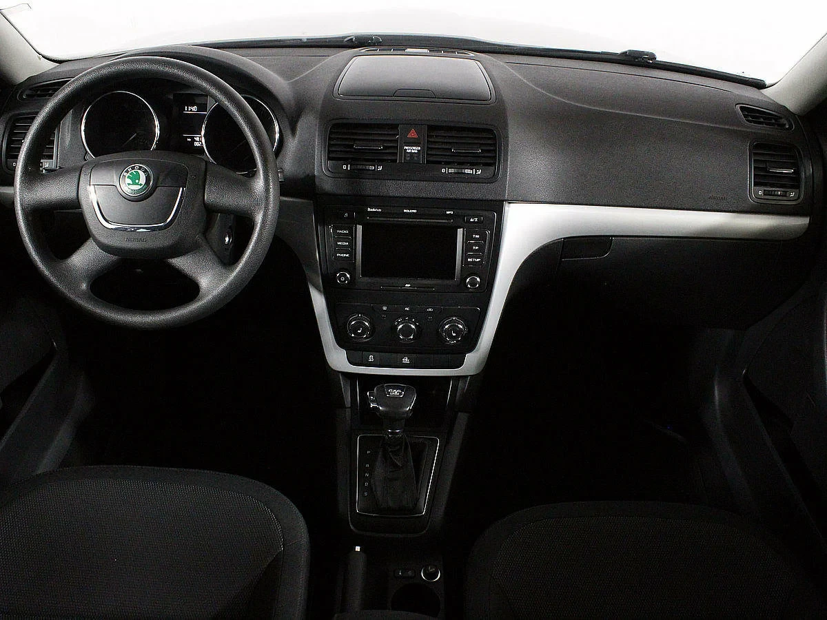 Skoda Yeti, Серый, 2012, Робот, 152 л.с., цена от 699 000 руб.