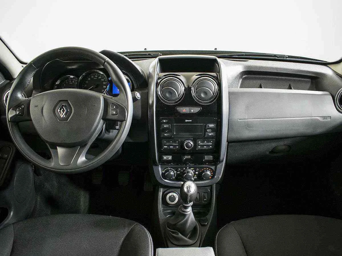 Renault Duster, Зеленый, 2018, Механическая, 109 л.с., цена от 1 016 000 руб.