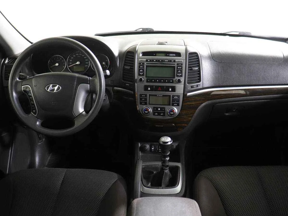 Hyundai Santa Fe, Черный, 2010, Механическая, 174 л.с., цена от 649 000 руб.