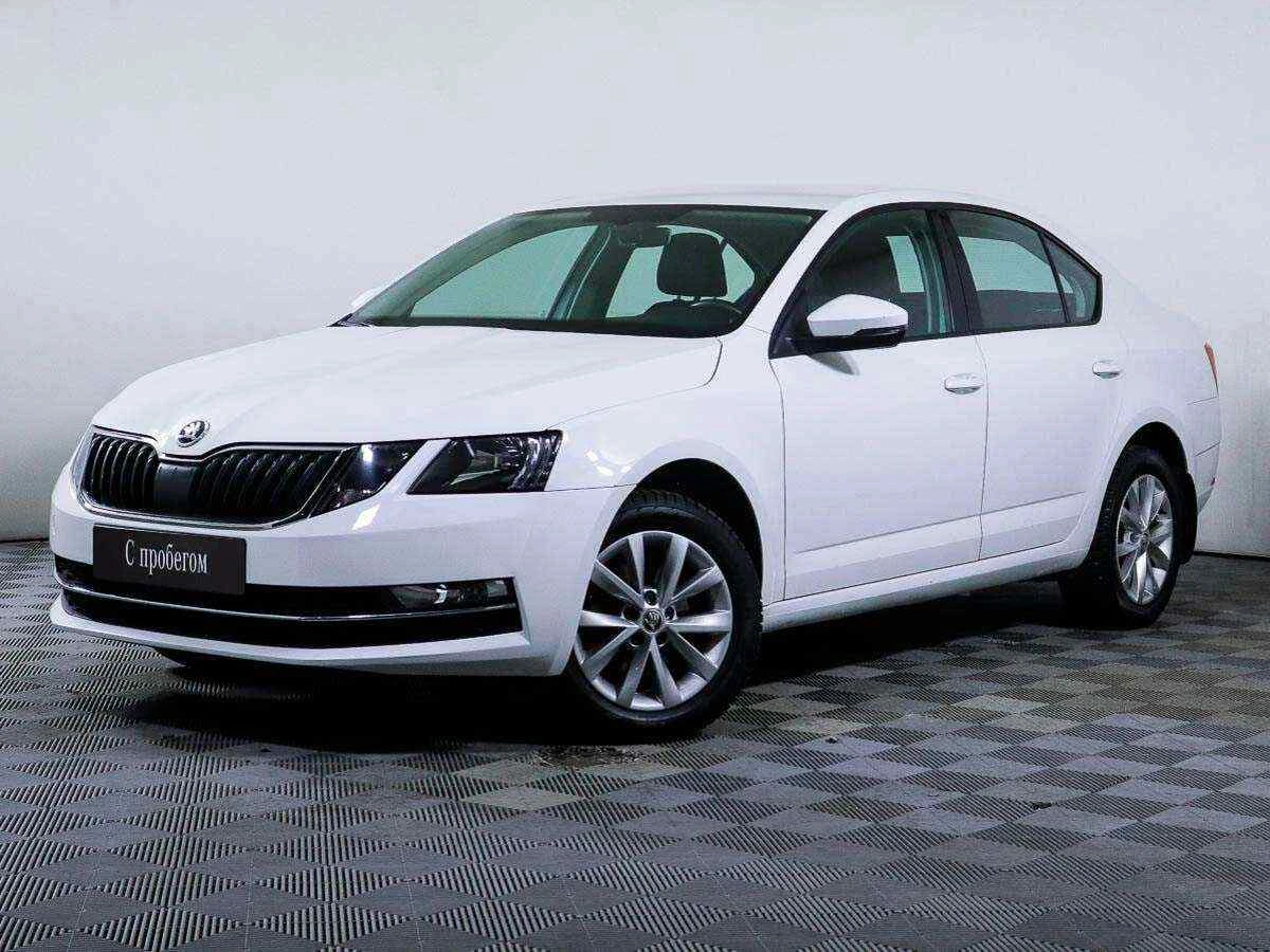 Skoda Octavia, Белый, 2019, Робот, 150 л.с., цена от 1 165 000 руб.