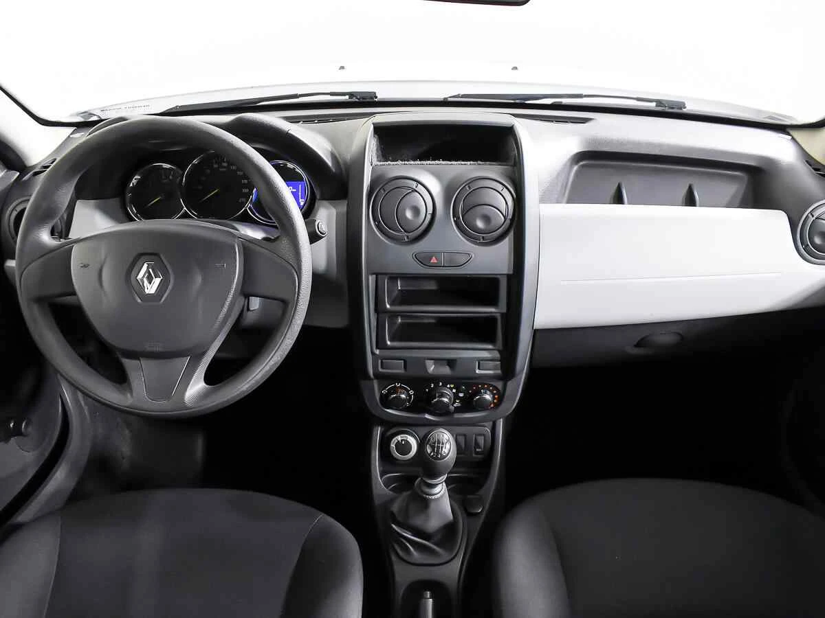 Renault Duster, Белый, 2017, Механическая, 114 л.с., цена от 690 000 руб.
