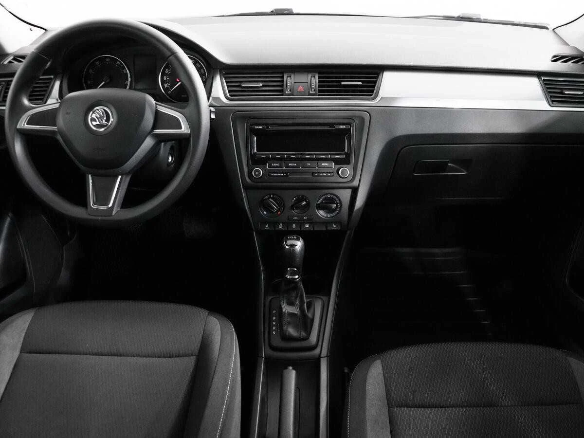 SKODA RAPID, Серебряный, 2015, Робот, 122 л.с., цена от 616 000 руб.