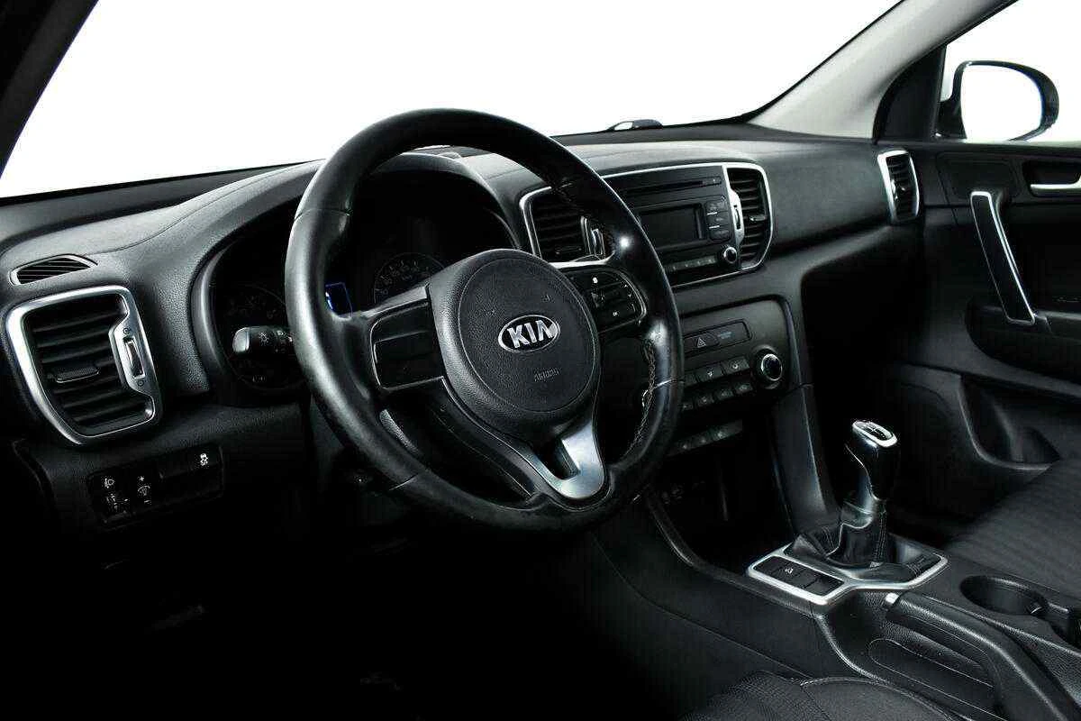 KIA Sportage, Белый, 2016, Механическая, 150 л.с., цена от 1 160 000 руб.