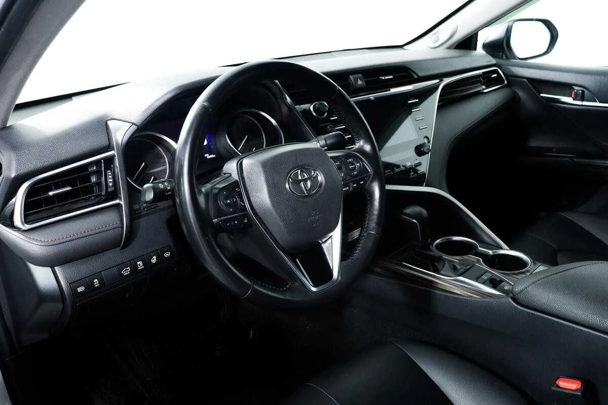 TOYOTA CAMRY, Белый, 2019, Автоматическая, 249 л.с., цена от 2 144 000 руб.
