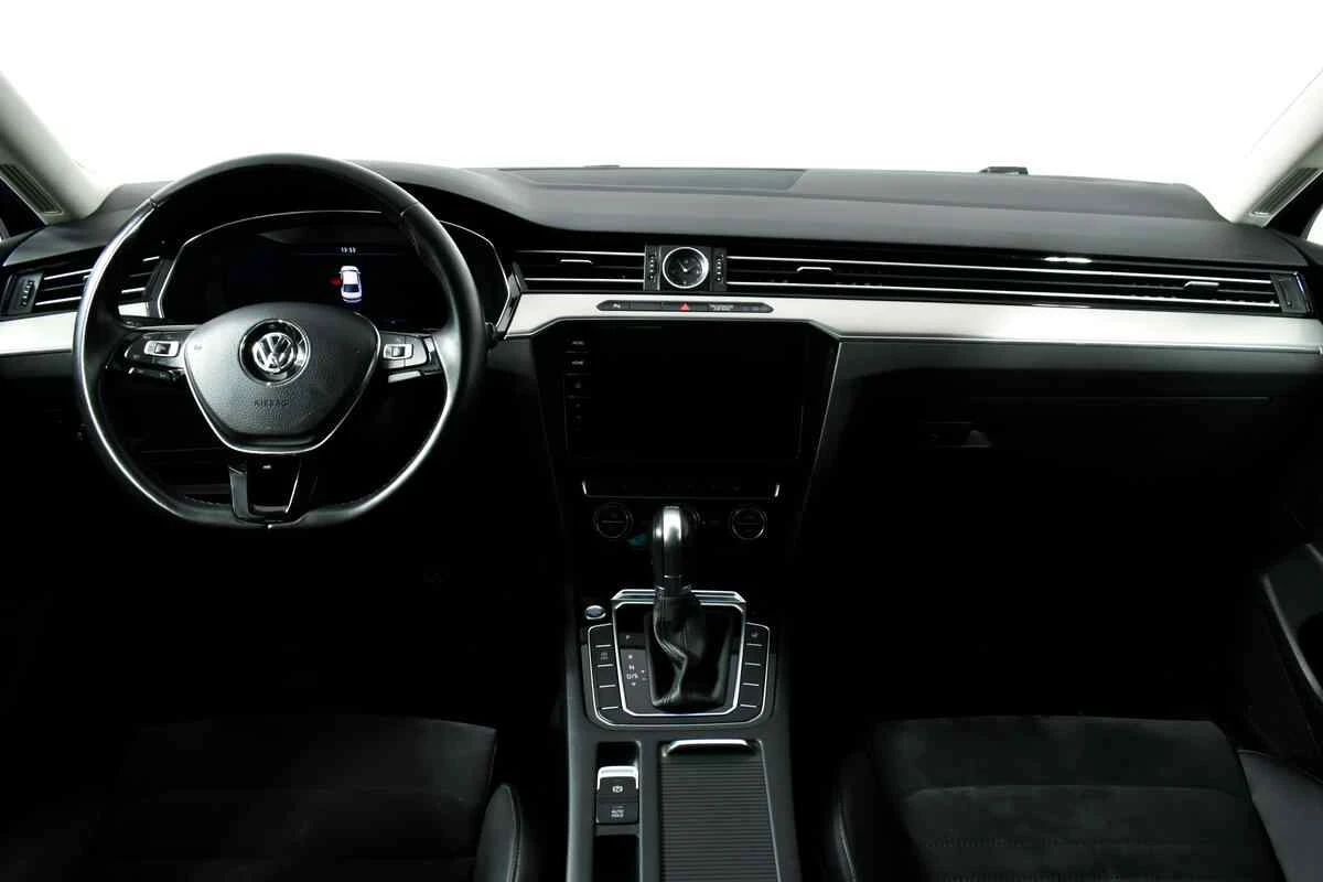 Volkswagen Passat, Черный, 2018, Робот, 150 л.с., цена от 1 339 000 руб.