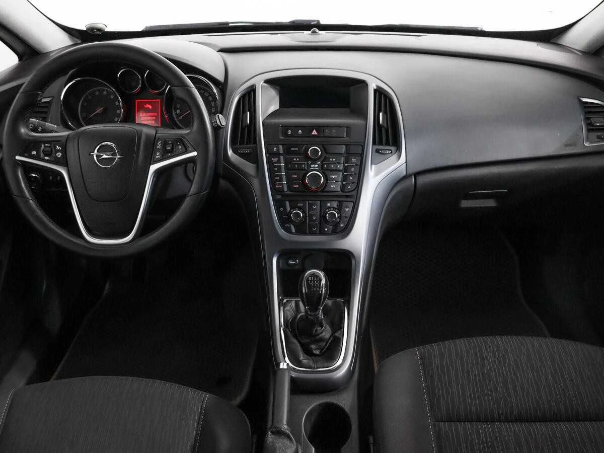 OPEL ASTRA, Серебряный, 2012, Механическая, 140 л.с., цена от 415 200 руб.