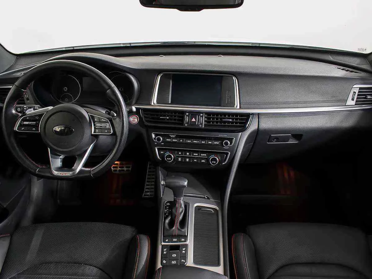 KIA Optima, Белый, 2018, Автоматическая, 245 л.с., цена от 1 414 000 руб.