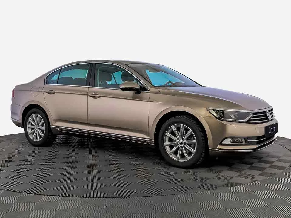 VOLKSWAGEN PASSAT, Коричневый, 2016, Робот, 180 л.с., цена от 1 705 600 руб.