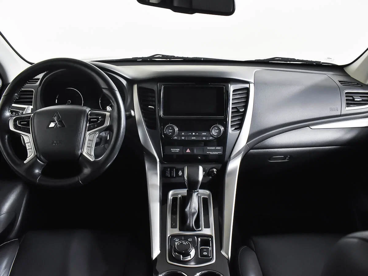 Mitsubishi Pajero Sport, Коричневый, 2017, Автоматическая, 181 л.с., цена от 2 044 500 руб.