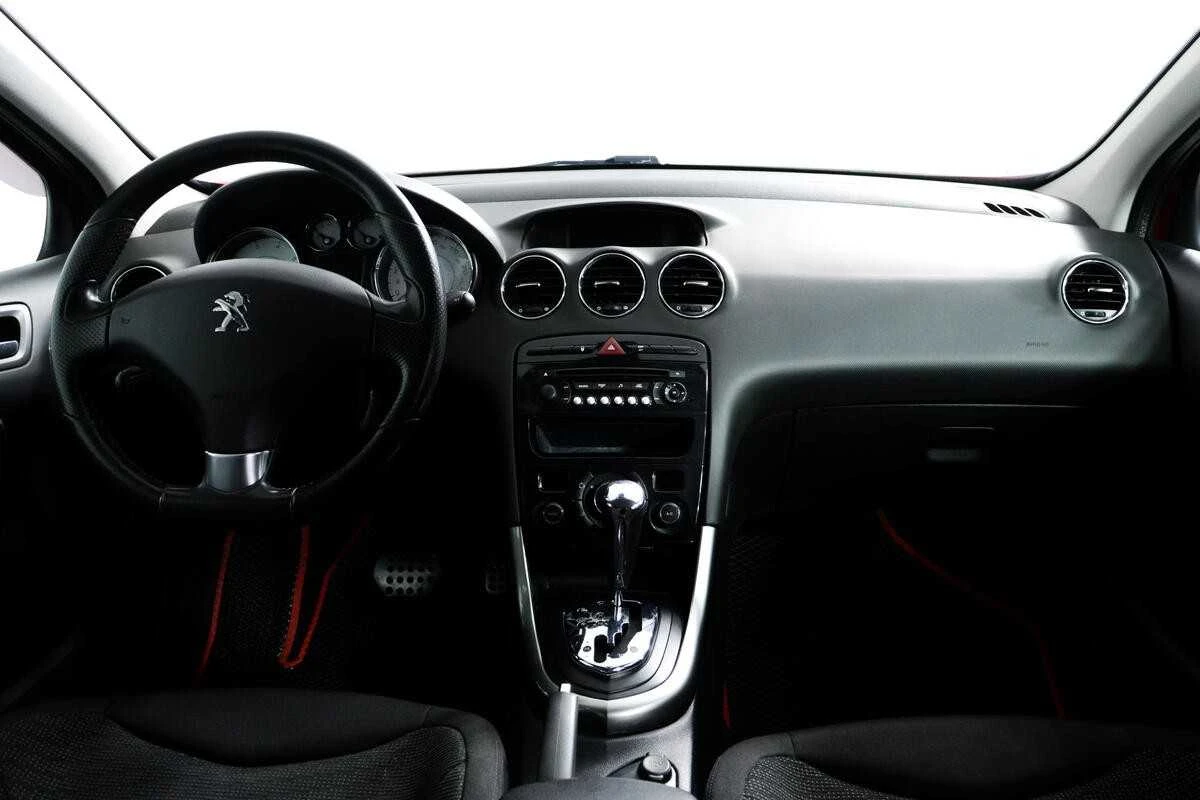 PEUGEOT 308, Красный, 2012, Автоматическая, 120 л.с., цена от 433 600 руб.